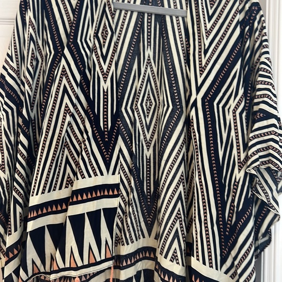 Open front bathing suit/tank top coverup 👙🩱🏖️👚⭐️ - Picture 2 of 3